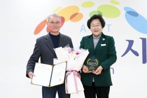 언론인 이규상, 소장 기록물 2만 3000여점 이천시기록관에 기증