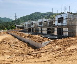 【현장취재】 양평군 지역에서 건설현장에서 폐기물 불법 매립으로 붕괴 위험!